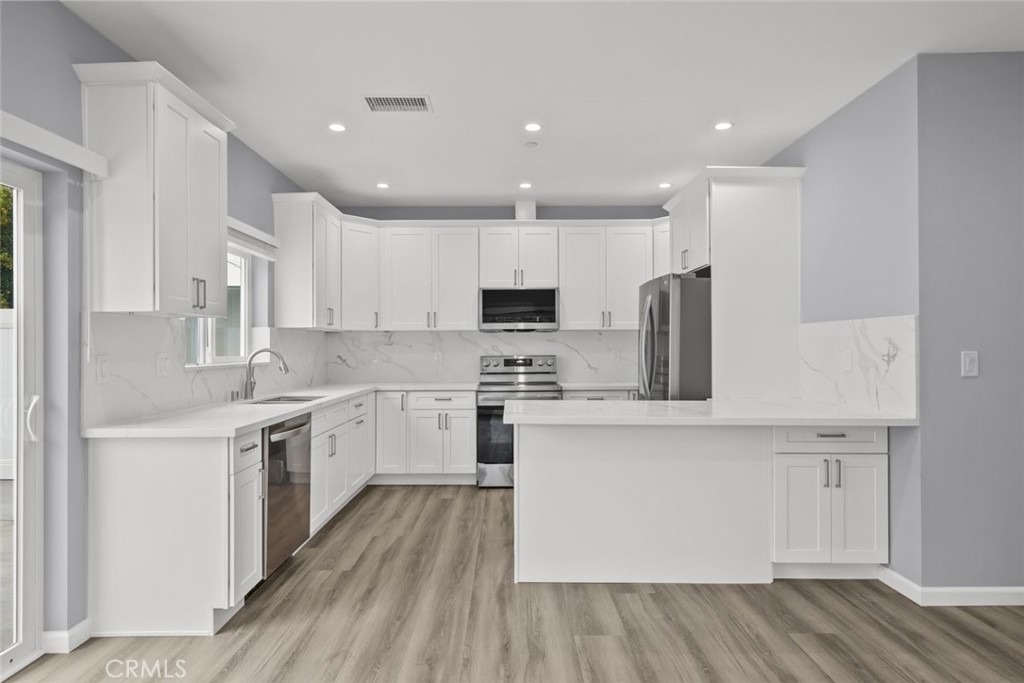15836 Eccles Street - Photo 16