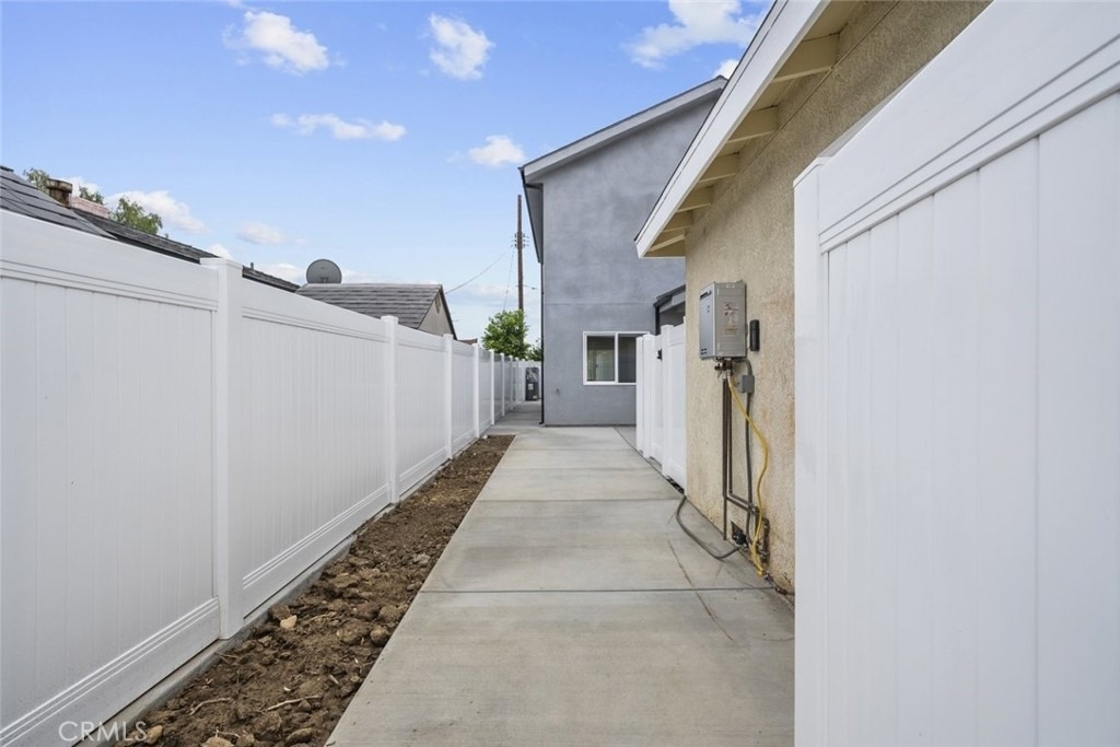 15836 Eccles Street - Photo 7