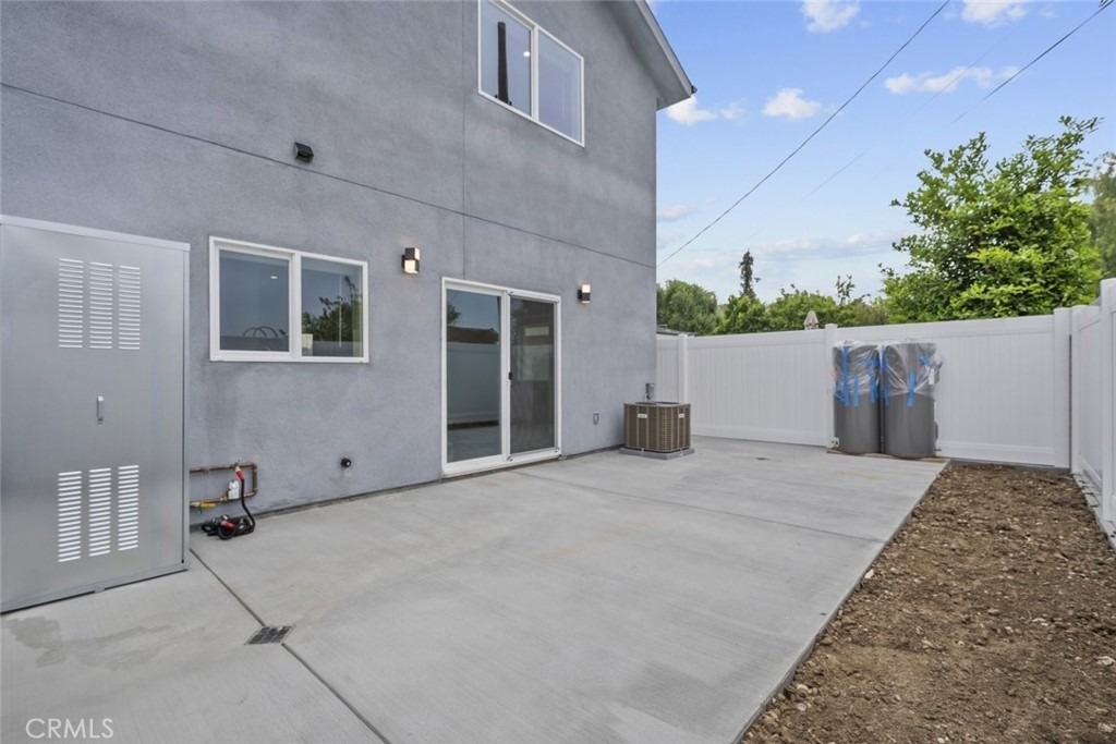 15836 Eccles Street - Photo 21