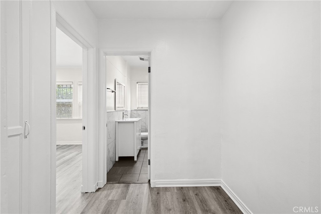 825 N Alfred Street - Photo 8
