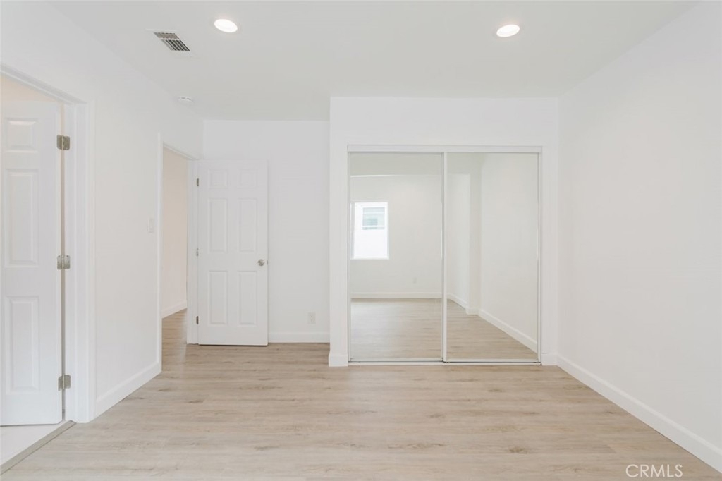 18308 Gresham Street - Photo 20