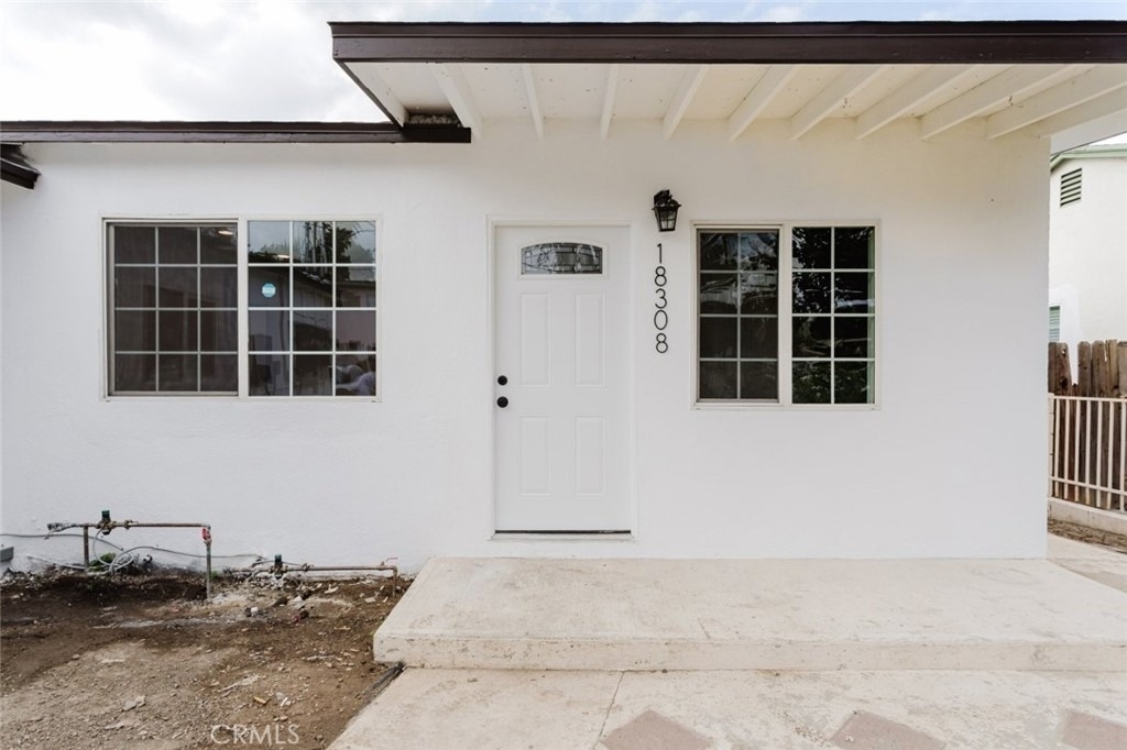 18308 Gresham Street - Photo 5