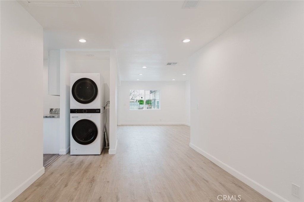 18308 Gresham Street - Photo 30