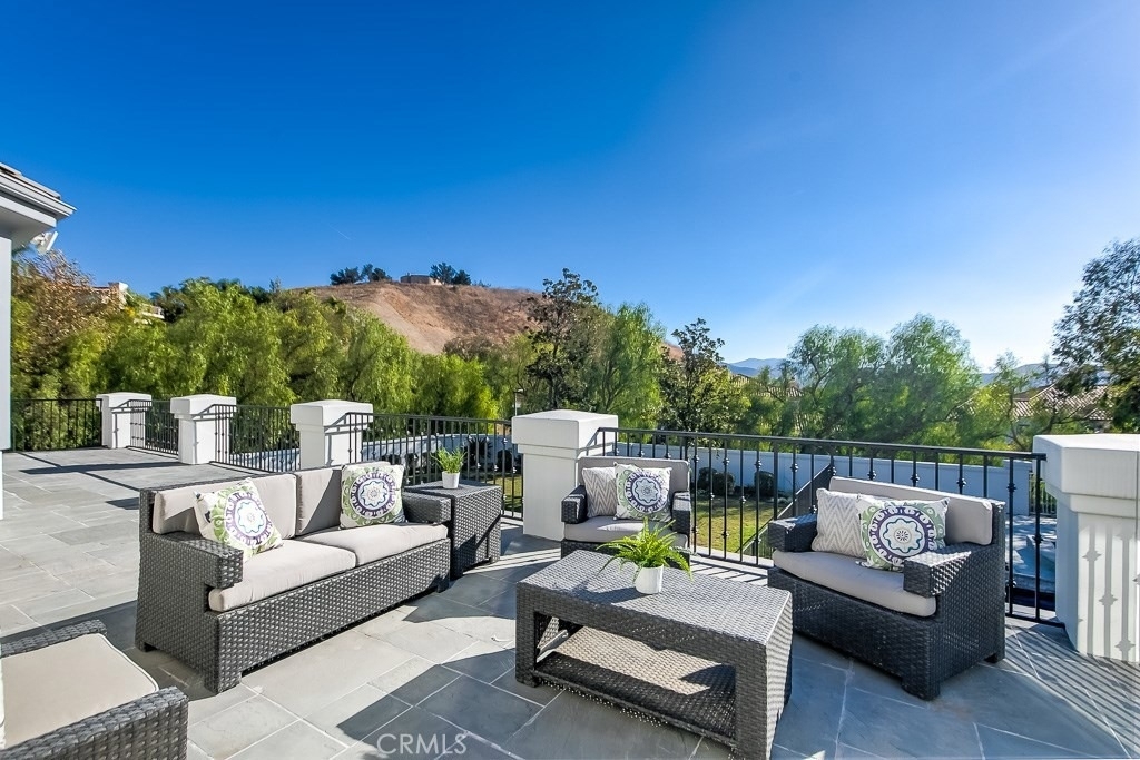 25504 Colette Way - Photo 45