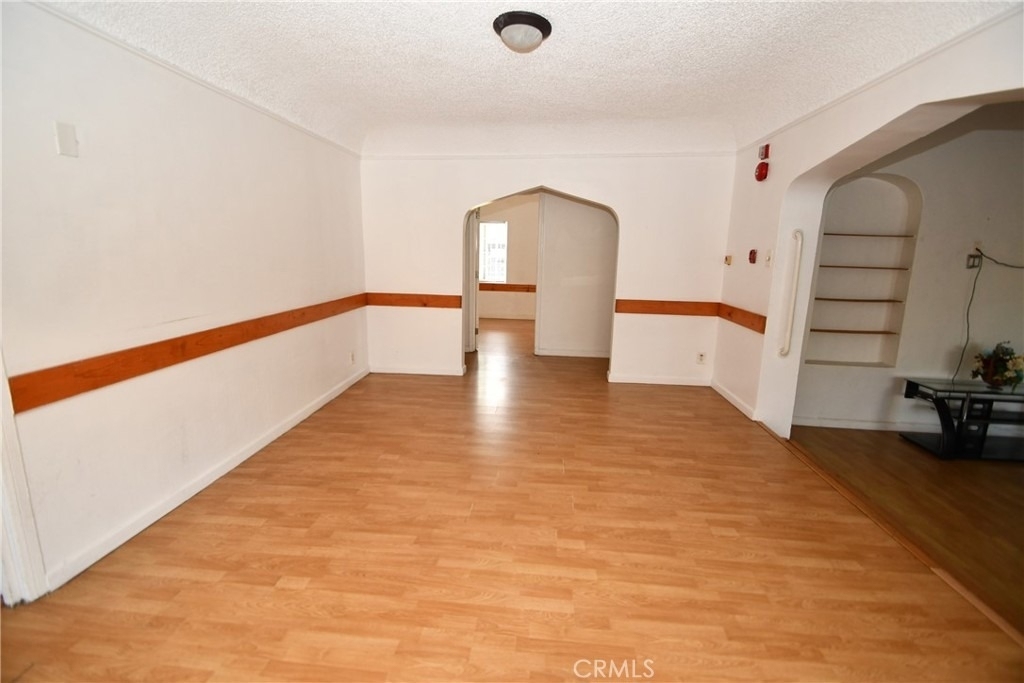 14103 Fonthill Avenue - Photo 18