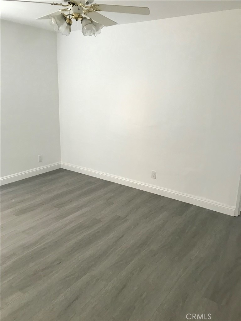 6511 W 87th Place - Photo 11