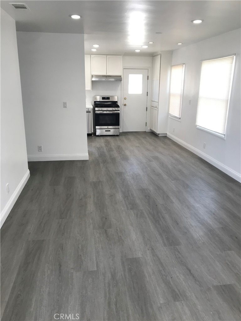 6511 W 87th Place - Photo 2