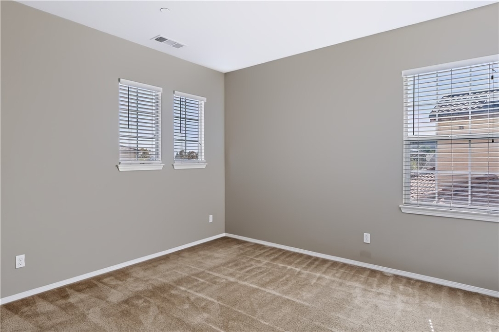29669 Eastbank - Photo 33