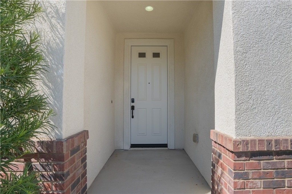 29669 Eastbank - Photo 1