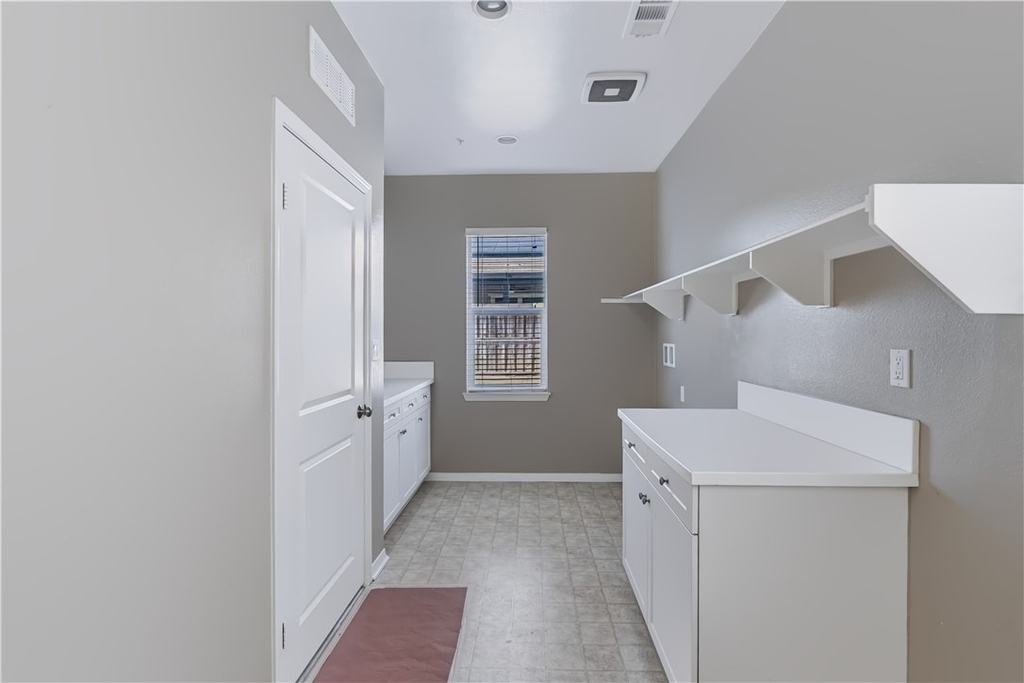 29669 Eastbank - Photo 12