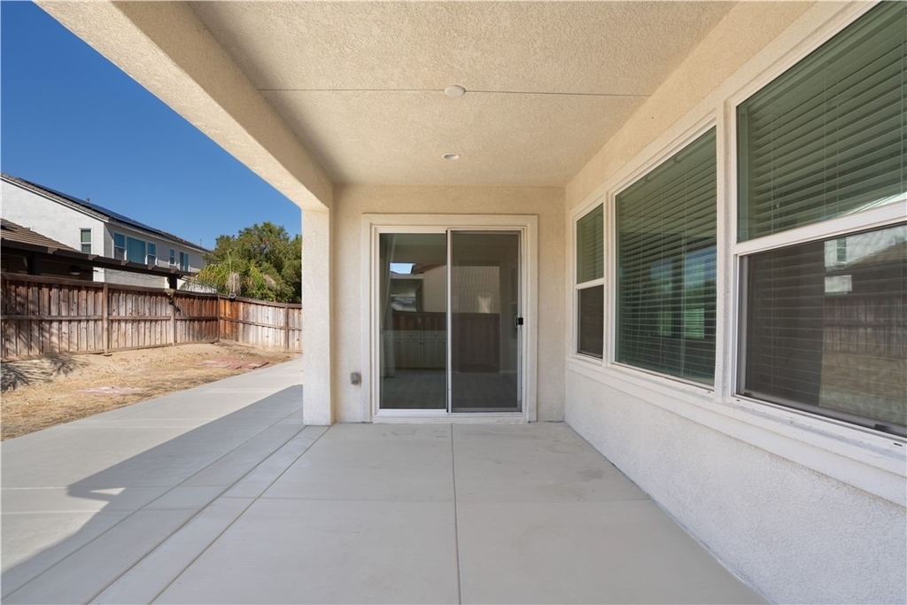 29669 Eastbank - Photo 38