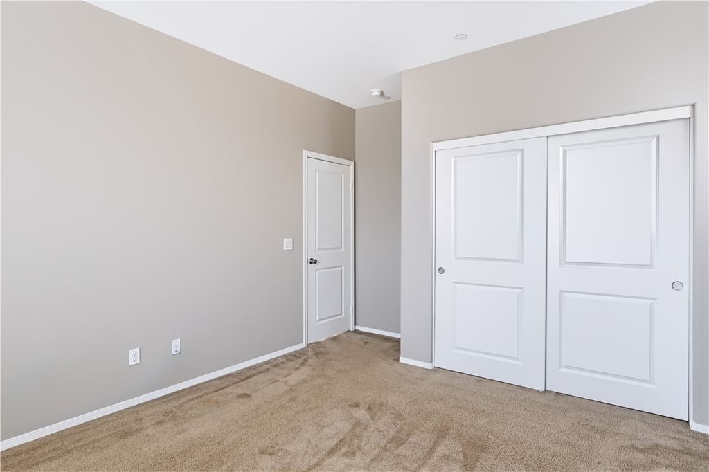 29669 Eastbank - Photo 30