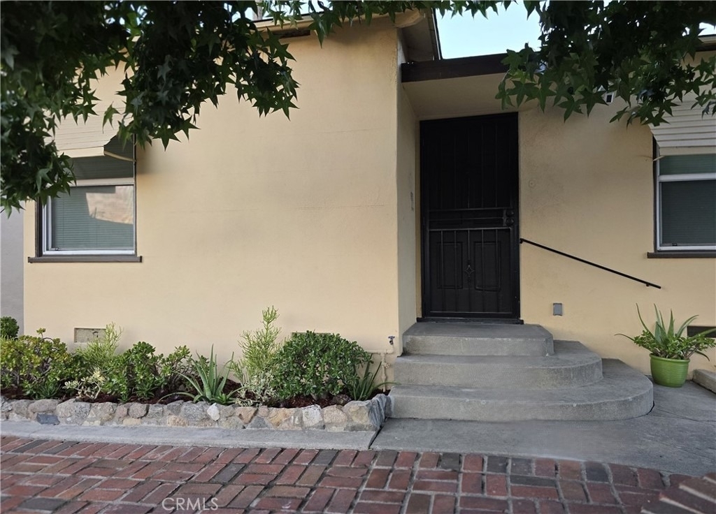 5724 California - Photo 16