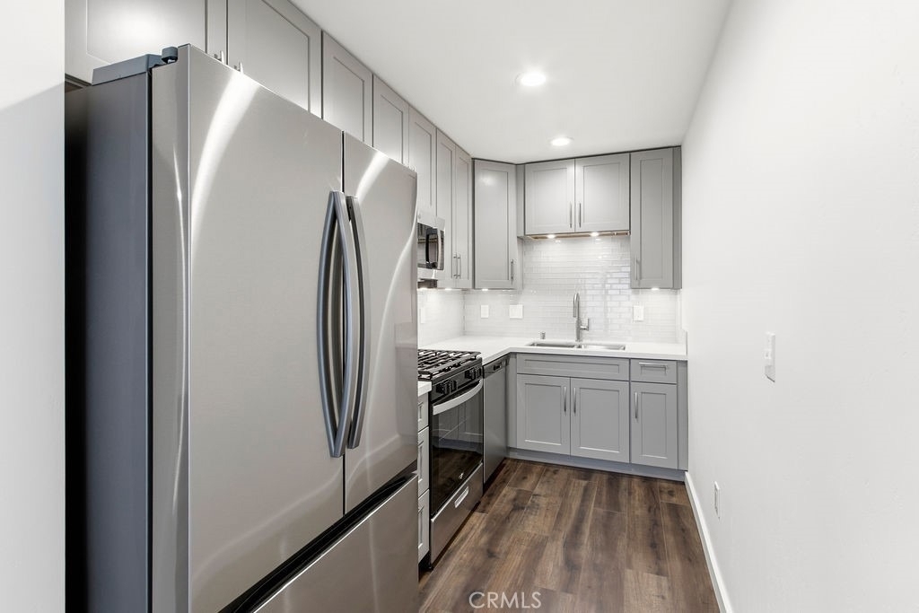 1703 Delaware Street - Photo 6