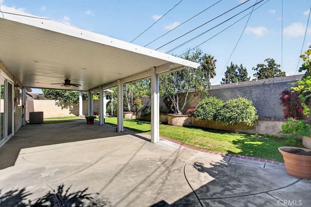 2310 E Monroe - Photo 23