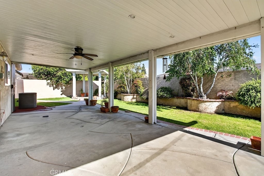 2310 E Monroe - Photo 19