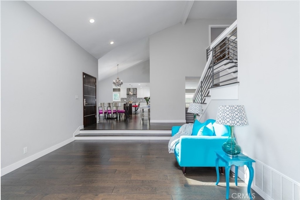 13014 Espinheira Drive - Photo 16