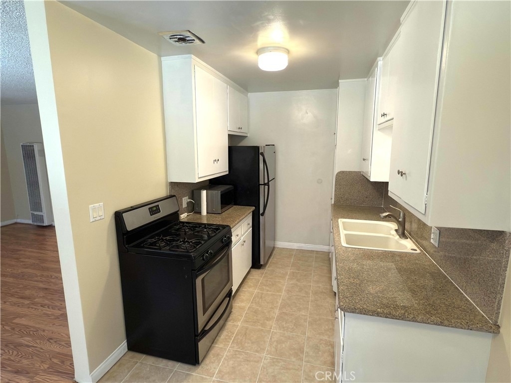1325 E 7th - Photo 4