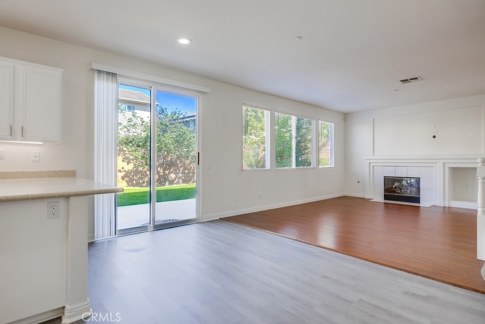 321 Riley Court - Photo 37