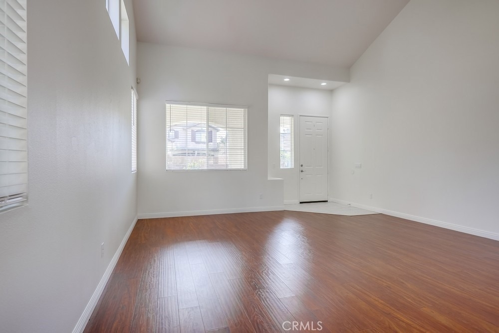 321 Riley Court - Photo 8