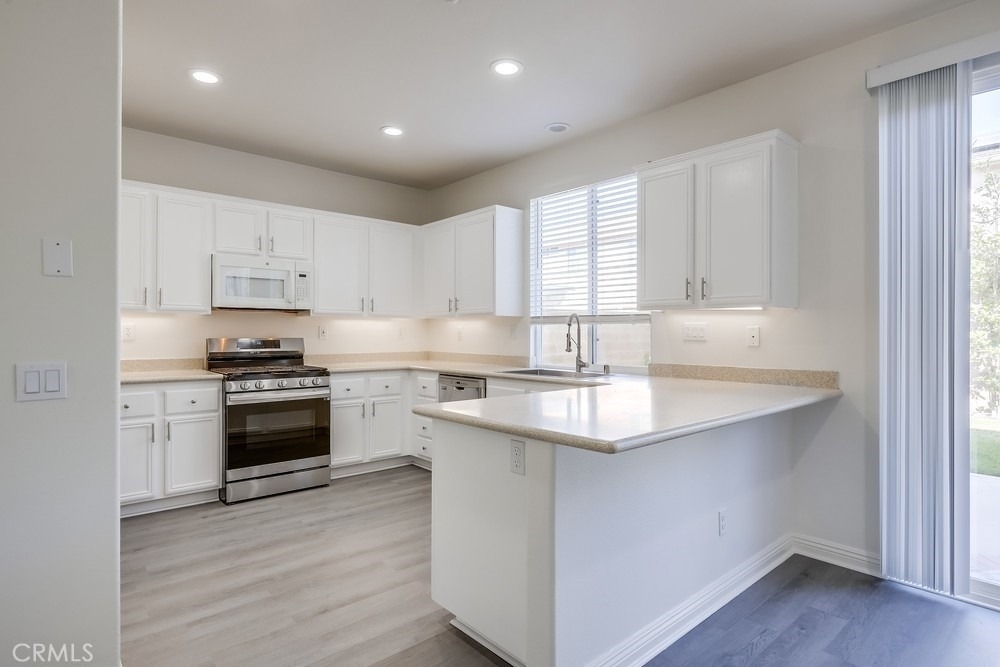 321 Riley Court - Photo 18