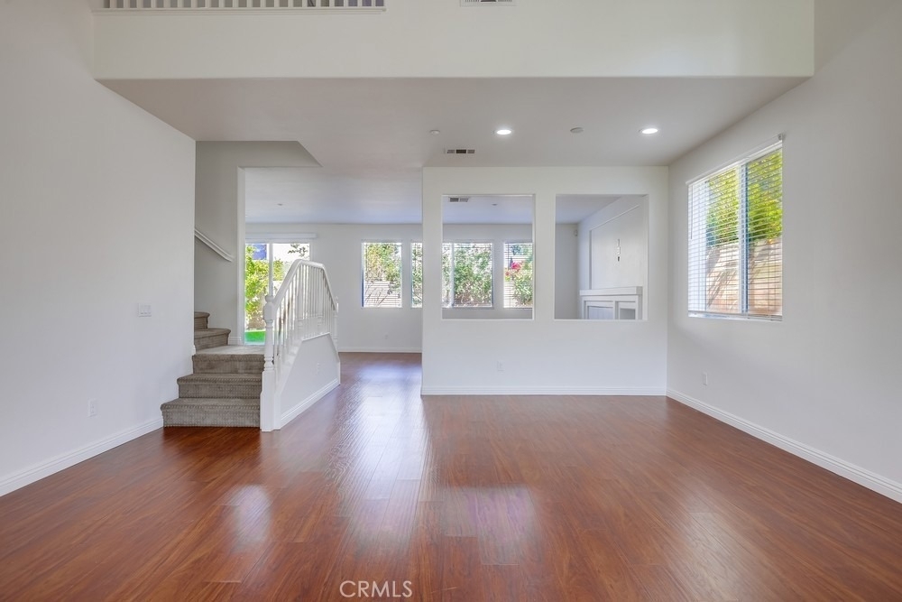 321 Riley Court - Photo 4