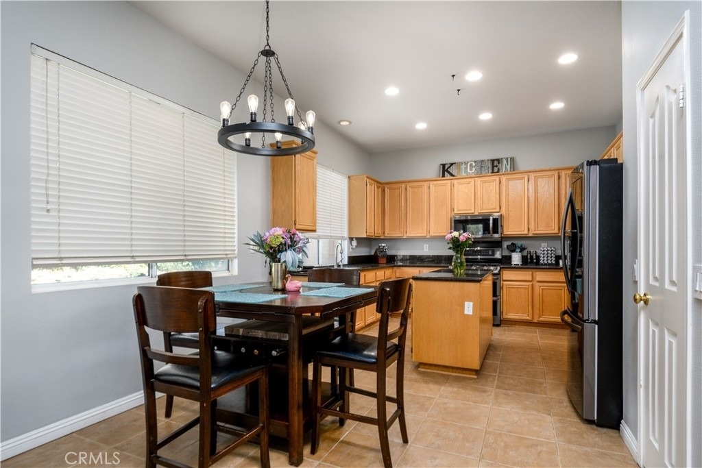 2587 Macbeth Avenue - Photo 3