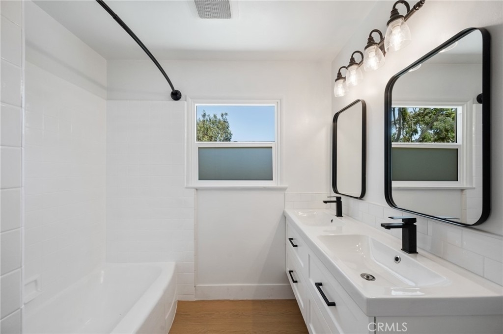 3409 Palos Verdes Drive N - Photo 39