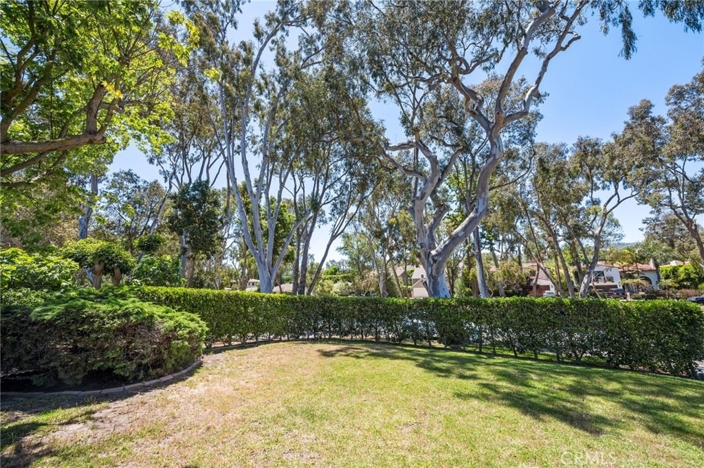 3409 Palos Verdes Drive N - Photo 9