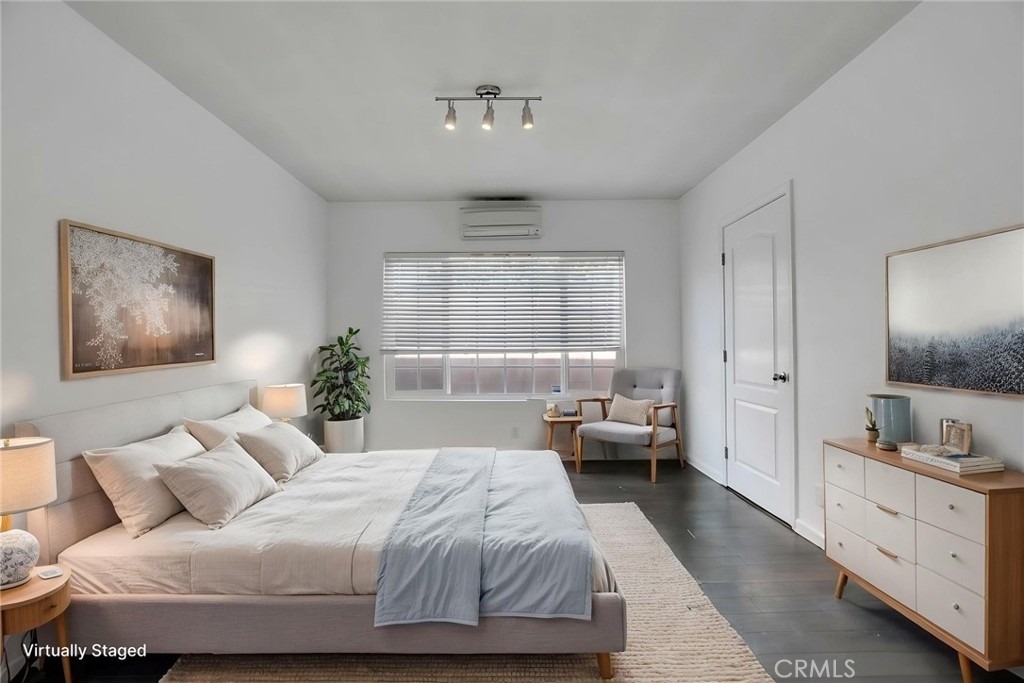 1015 E Walnut Avenue - Photo 12