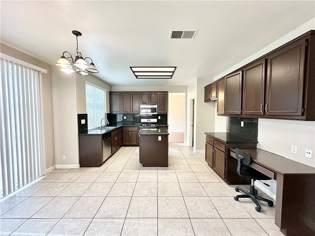 7407 Carrollton Place - Photo 4