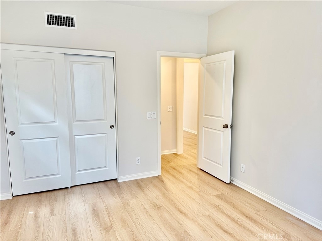 102 Chestnut Grove - Photo 2