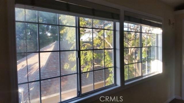 215 Knox Street - Photo 5