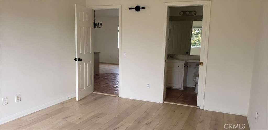 215 Knox Street - Photo 27