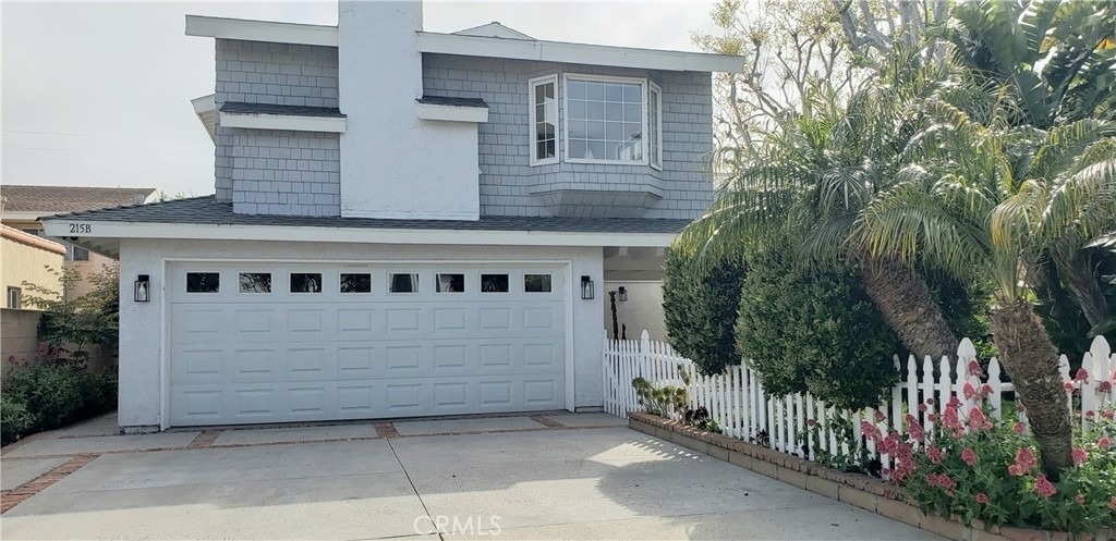 215 Knox Street - Photo 0