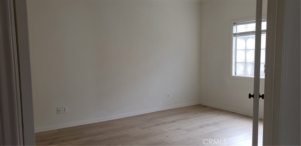 215 Knox Street - Photo 23