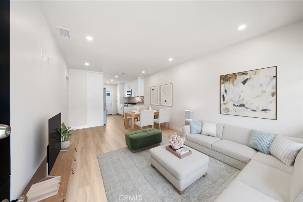 1801 Clay St - Photo 1