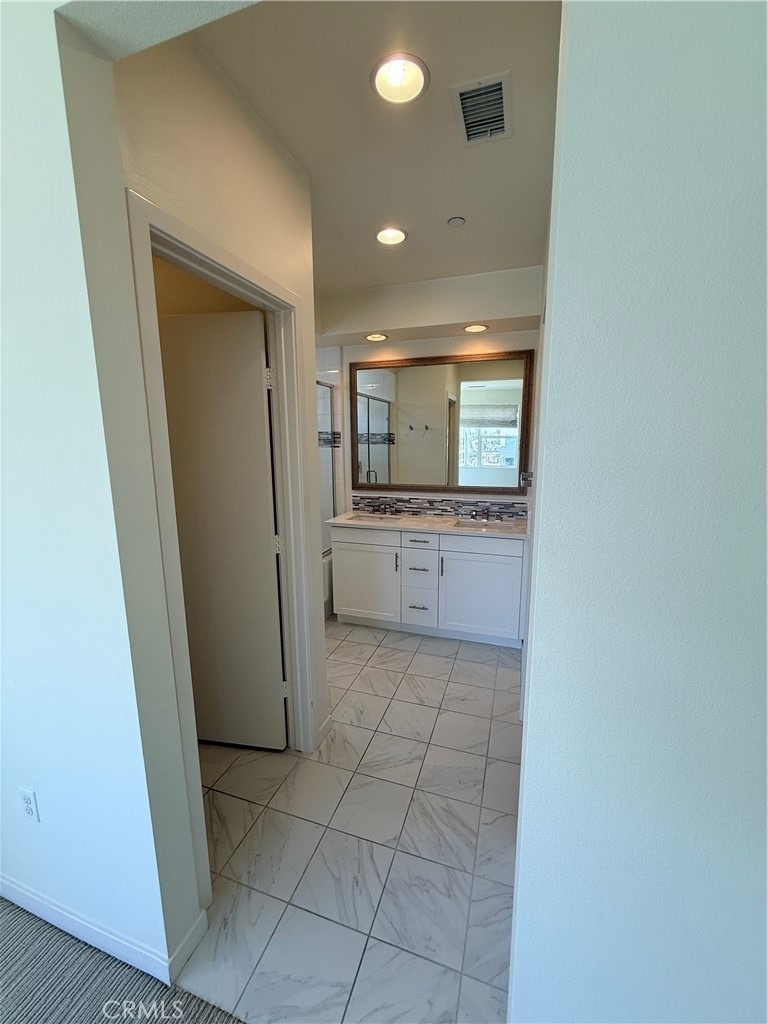 1527 Sullivan Avenue - Photo 23