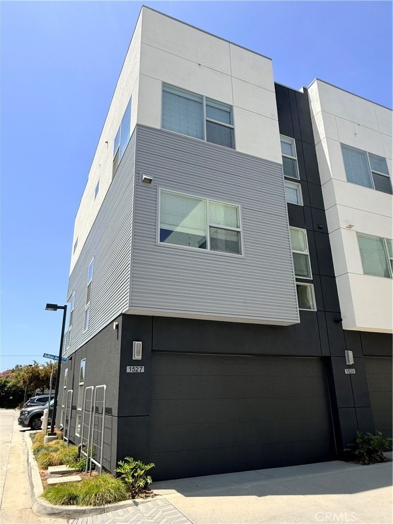 1527 Sullivan Avenue - Photo 44