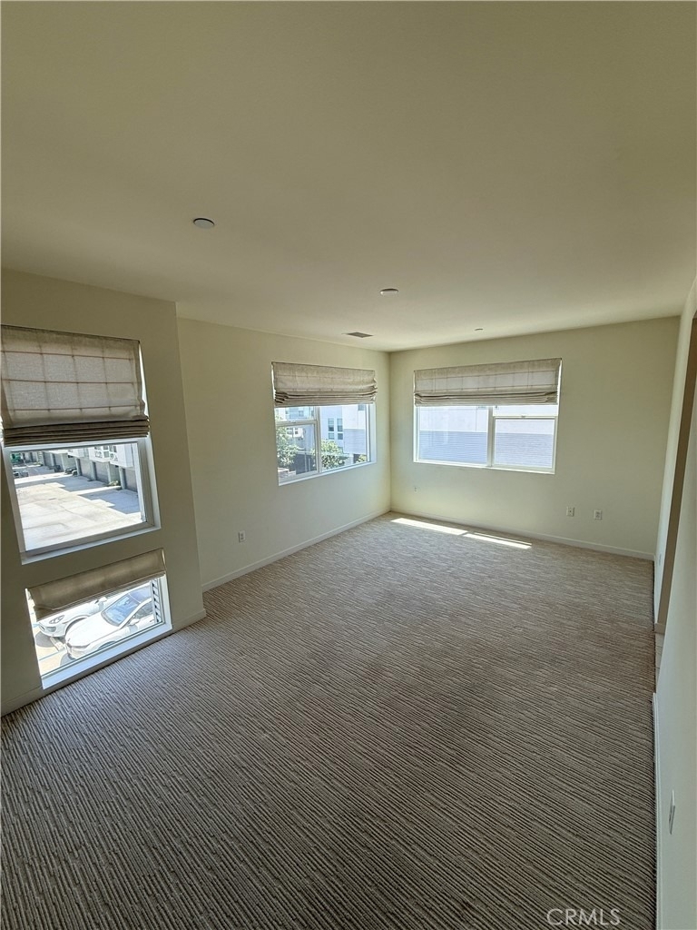 1527 Sullivan Avenue - Photo 22