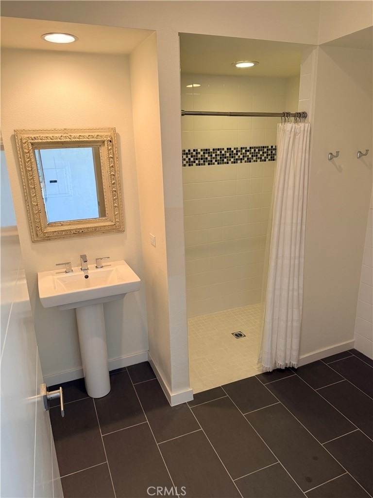 1527 Sullivan Avenue - Photo 8