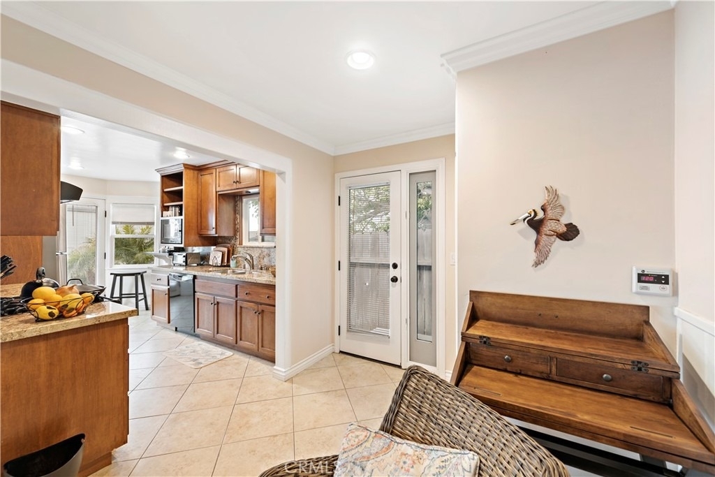 1466 Randall Way - Photo 9
