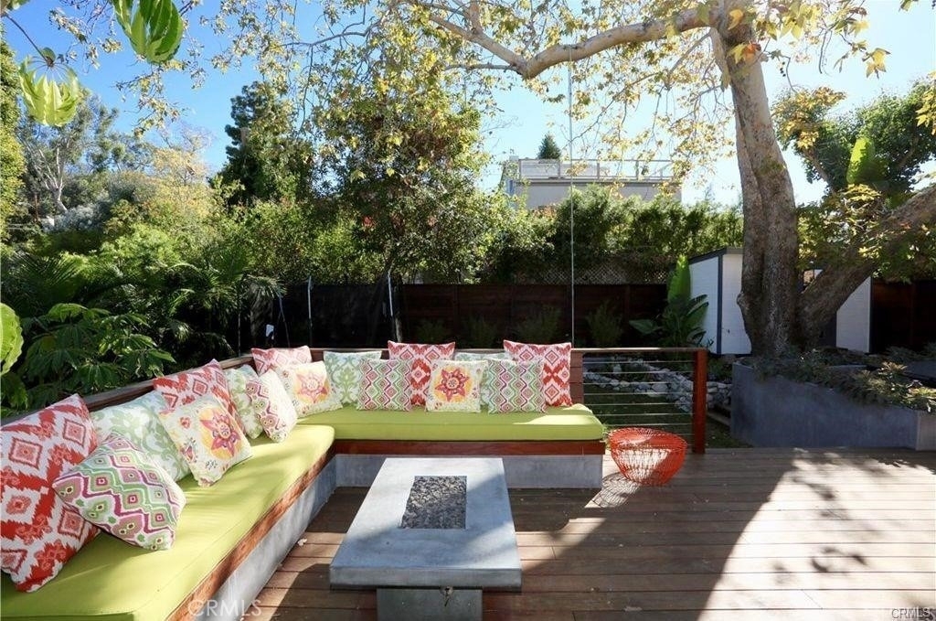 555 Bluebird Canyon Drive - Photo 2