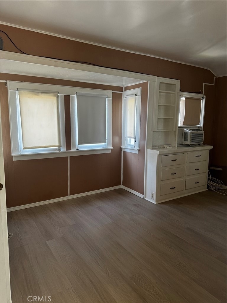 104 W 5th Street - Photo 2