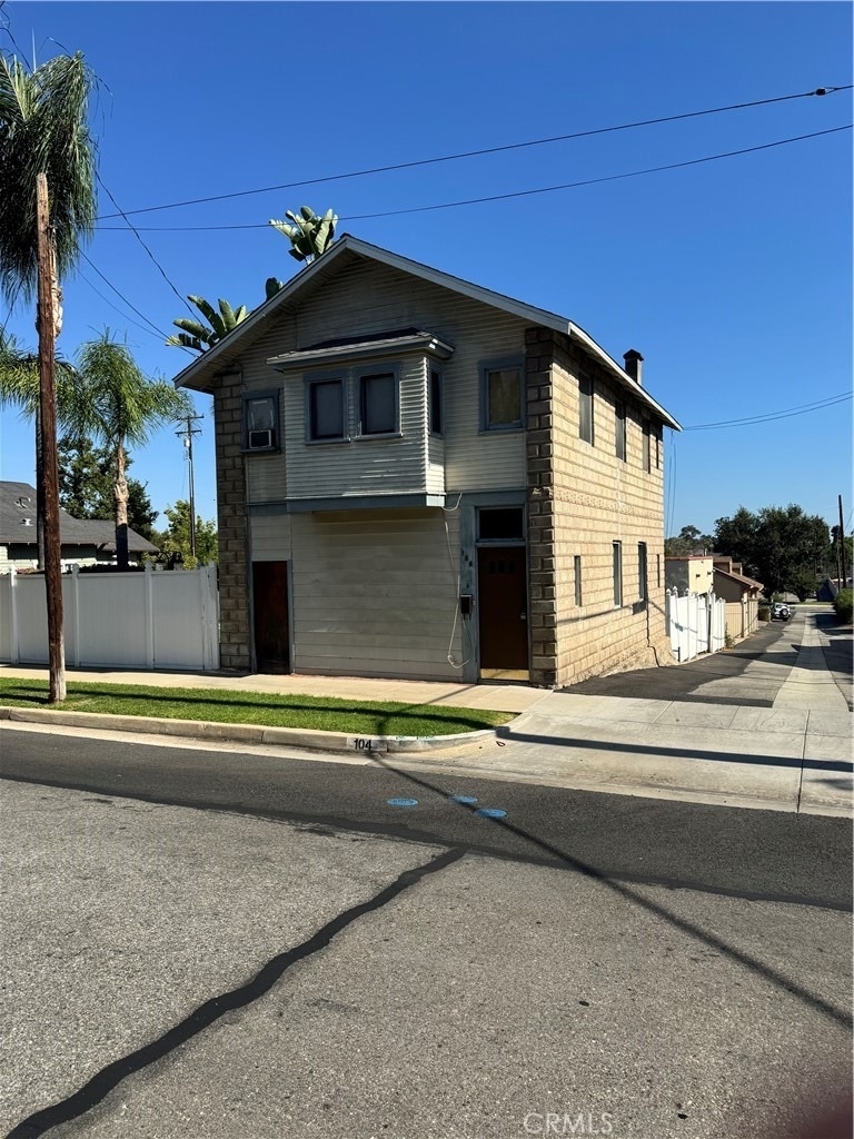 104 W 5th Street - Photo 15