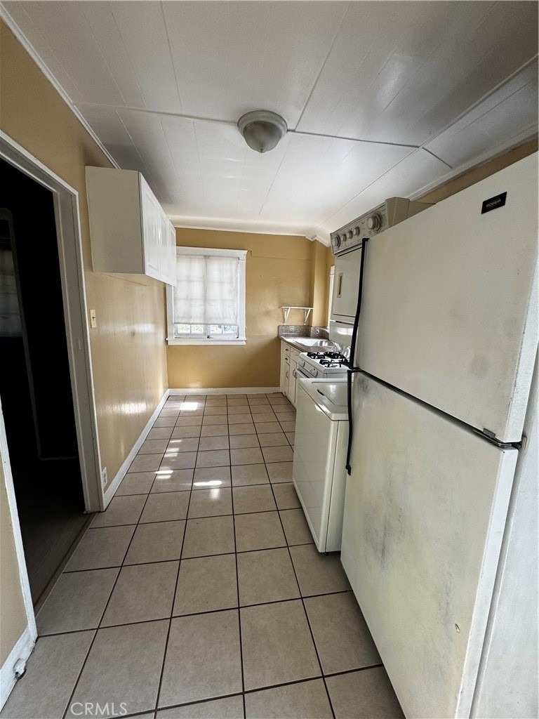 104 W 5th Street - Photo 13