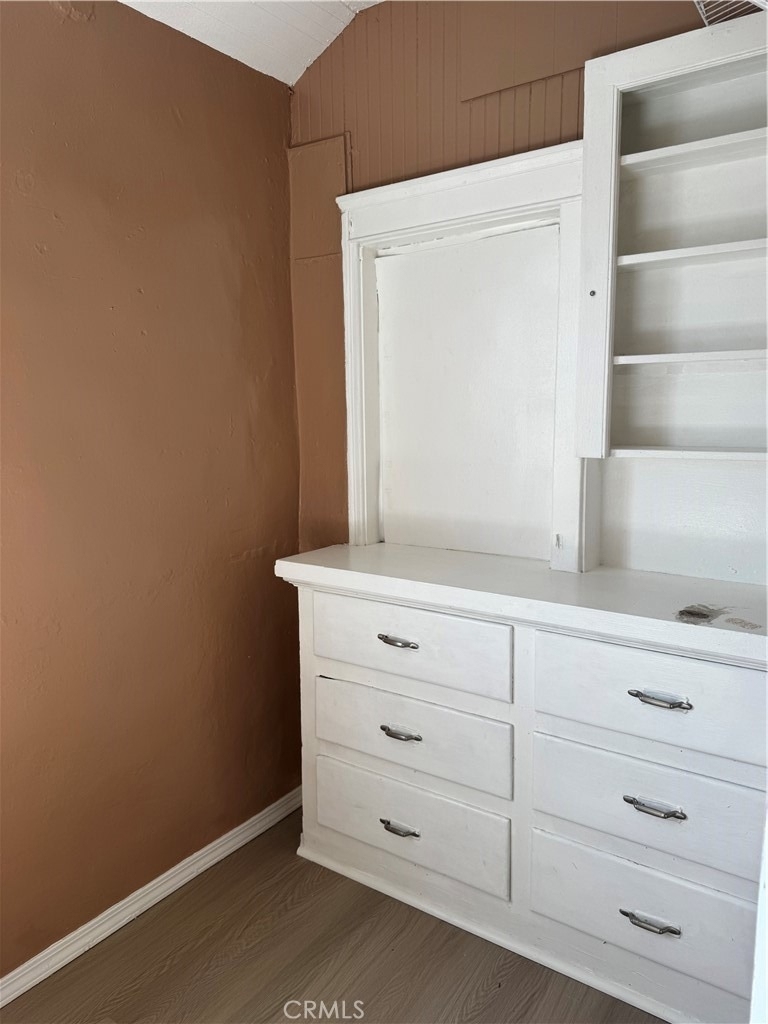 104 W 5th Street - Photo 4