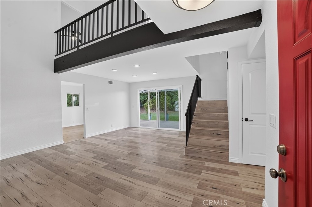 655 W Ontario Avenue - Photo 18