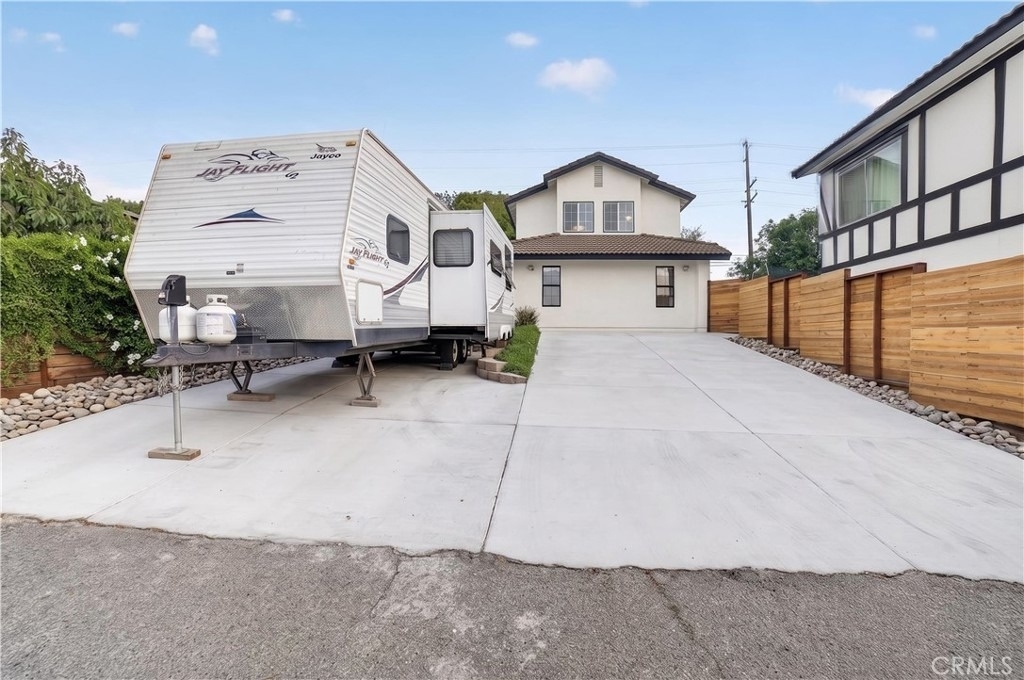 655 W Ontario Avenue - Photo 43