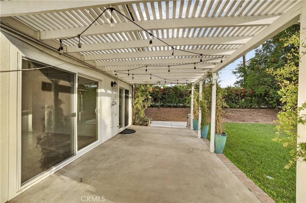 655 W Ontario Avenue - Photo 45
